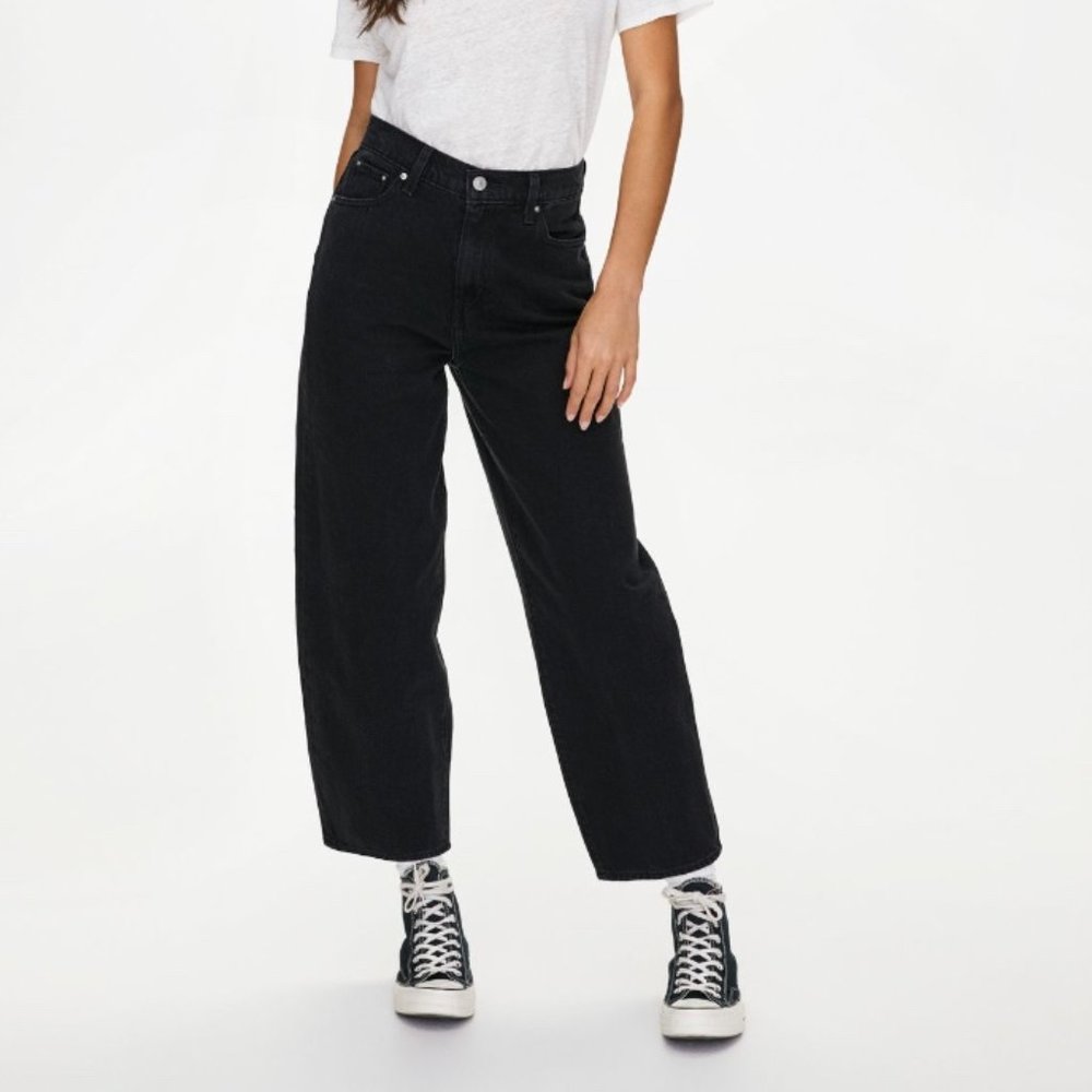 Levi’s balloon/ barrel leg black pants/jeans, high waisted
